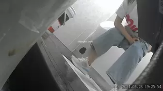 College_Women_Toilet