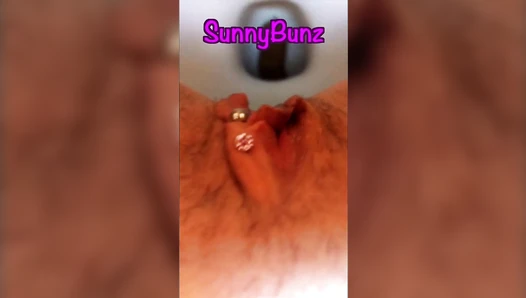 SunnyBunzCamgirl - Extreme Close-up Solid Log - Pussy View