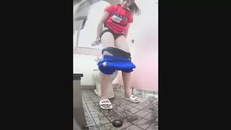 28104236 I took a picture of a Western-style toilet in the sea! 32  Mr. Fuji? Mori? Mr. Ozawa! ??