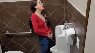 Nerdy_Faery - Nerdy Faerys Urinal Adventures!