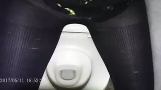 15378494 Mountain public toilet 5