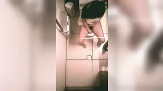 28104313 Even though it is a toilet voyeur, you can see the nipple  All 5 people [Compound eye washroom voyeur]