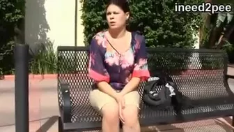 Amo wets Capri pants outside