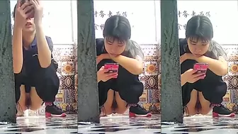 Bar Panoramic Doorless Women Toilet 8