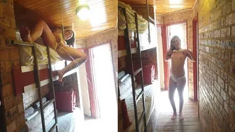 kinky-bitch69 - Teen massive piss from bunk bed