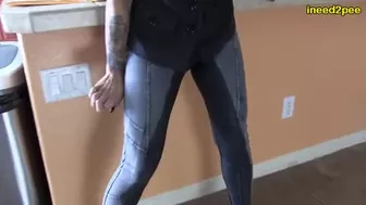 Loosey Lu - Behind The Desk