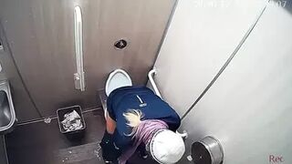 NewStreetToilet-324