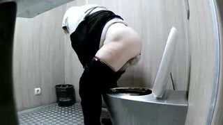 NewStreetToilet-276