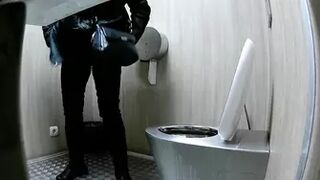 NewStreetToilet-277
