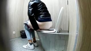 Publictoiletsl74 vol 806
