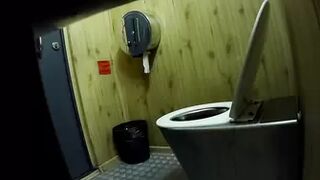 newstreettoilet-234
