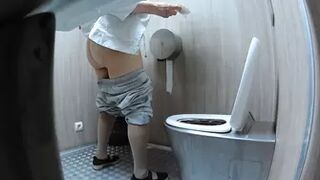 newstreettoilet-209