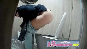 Publictoiletsl74 vol 666