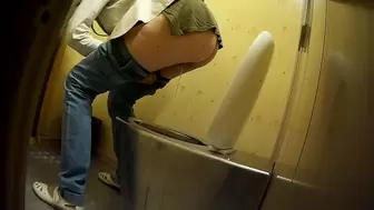 Publictoiletsl74 vol 583