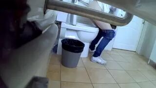 toilet in the clinic test