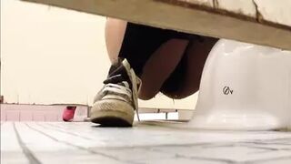 toilet spy 13