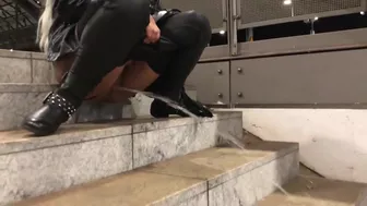 FitxXxSandy - Pissinferno at the station the complete stairs made wet