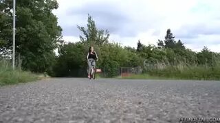 Isabela Mertlikova - Cycling time