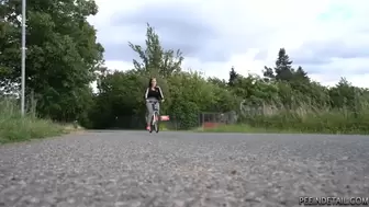 Isabela Mertlikova - Cycling time