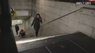 Mira-Grey and Bonnie Stylez - Fiese Wette