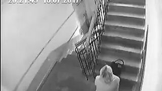 Pissing 8