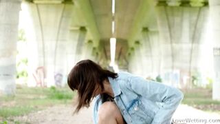 Joana Intense - Pissing scene