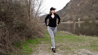 Julia Smile - Pissing scene