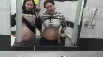 Fetishfun - Mommys peeing a lot together