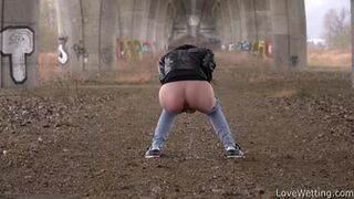 Kathy - Pissing Scene