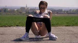 Emylia Argan - Pissing Scene