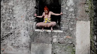 Barefoot Nudity - VEGA BAUSCH dirty-soled golden showers