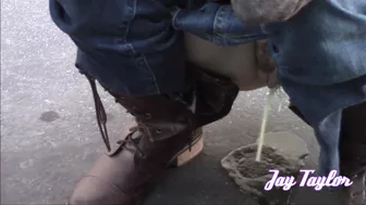 Jay Taylor - Jay Taylor Gotta Pee