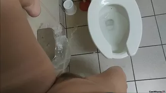 Candiecane - Pissing on the floor of a corner store