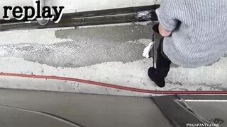 Girls Pissing E19