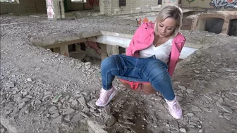 LilliVanilli - Ruin flooded! 3 GIRLS on tour! NS !!!