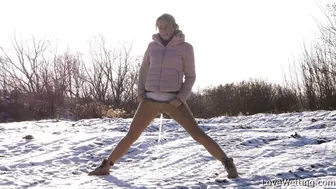 Licky Lex - Pissing Scene