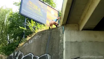 Veronika - Pissing scene