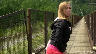 Bibi - A very long bridge