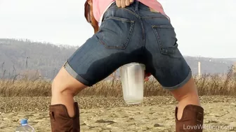 Bibi - Filling the jug