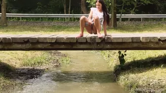 Eveline Dellai - Pissing Scene