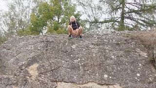 Licky Lex - Pissing Scene