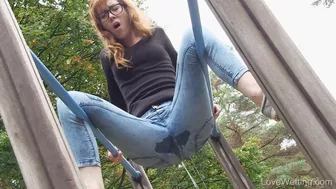 Foxy Sanie - Spread your legs!