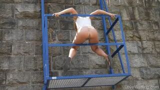 Naomi Bennet - Pissing scene