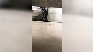 Understall_Voyeur_Toilet