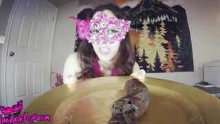 LoveRachelle2 - 10 Years! Best of Eating And Tasting Shit