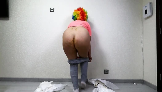 blacksandra - Clown Loves Messing Diapers and Leggings