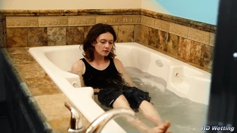 Ronica Takes a Bath