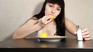 Dianascat - Shit after a sausage