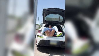 sucha_goodgirl - There was no way I was making it inside, so piss from the trunk of my