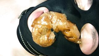 ElenaToilet - Adelina Frau Feeding Slave with Big Smelly Shit!